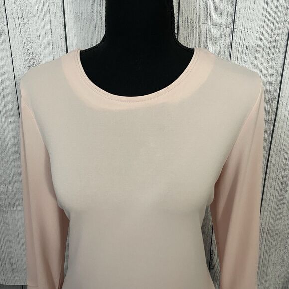 Karl Lagerfeld Women's Medium Pink 3/4 Flutter Sleeve Stretch Knit Top - Picture 2 of 7